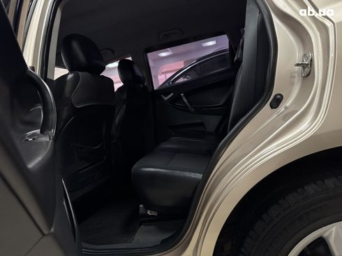 Geely GX7 2015 бежевый - фото 9