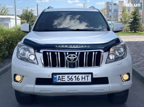 Toyota Land Cruiser 2010 - фото 2