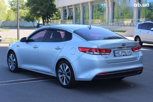 Kia K5 2016 - фото 9