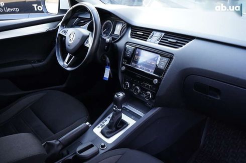 Audi A6 2015 - фото 25