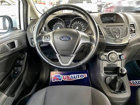 Ford Fiesta 2016 - фото 21