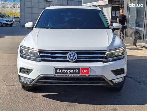 Volkswagen Tiguan 2018 белый - фото 2