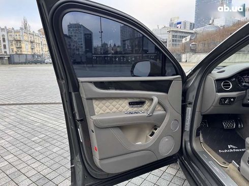 Bentley Bentayga 2019 - фото 17