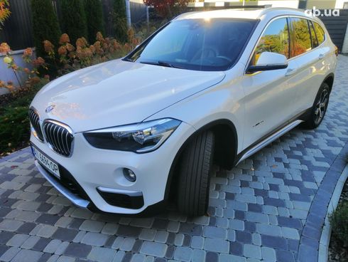 BMW X1 2018 белый - фото 1