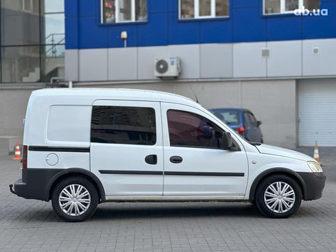 Opel Combo 2011 белый - фото 4