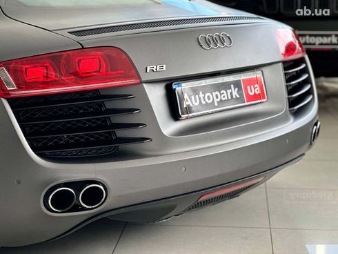 Audi R8 2007 серый - фото 11