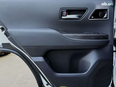 Toyota Land Cruiser 2022 - фото 30