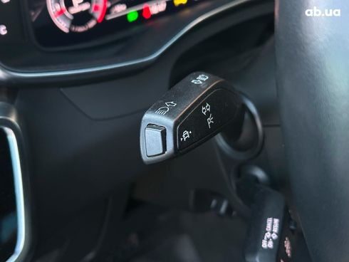 Audi A6 2019 серый - фото 16