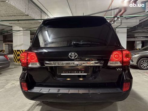 Toyota Land Cruiser 2012 - фото 13