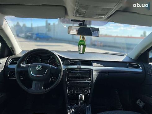 Skoda Superb 2008 - фото 22