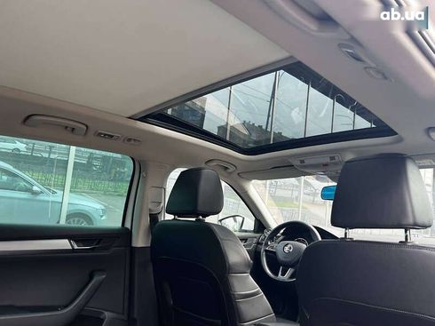 Skoda Superb 2018 - фото 26