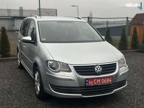 Volkswagen Touran 2010 - фото 6