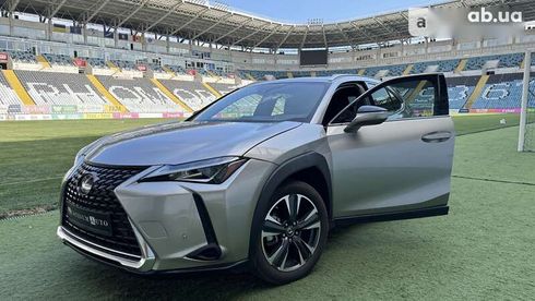 Lexus UX 2021 - фото 16