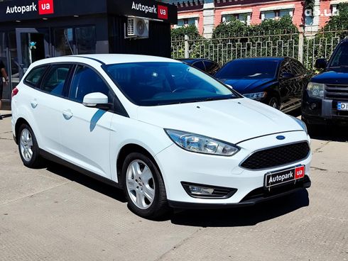 Ford Focus 2016 белый - фото 3