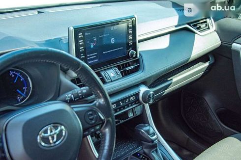 Toyota RAV4 2019 - фото 16