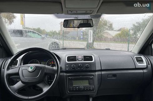 Skoda Fabia 2009 - фото 20