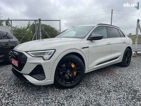 Audi E-Tron 2022 - фото 8