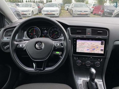 Volkswagen e-Golf 2020 - фото 23