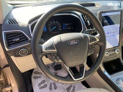 Ford Edge 2021 - фото 16