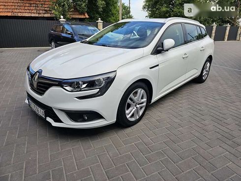 Renault Megane 2019 - фото 15