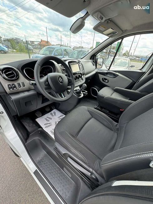 Renault Trafic 2018 - фото 15