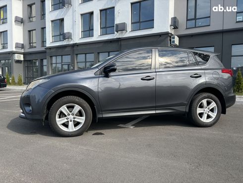 Toyota RAV4 2013 серый - фото 15