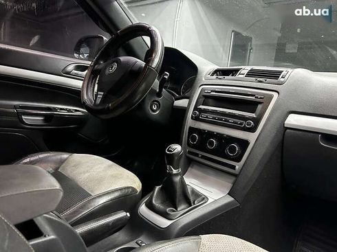 Skoda Octavia 2011 - фото 21