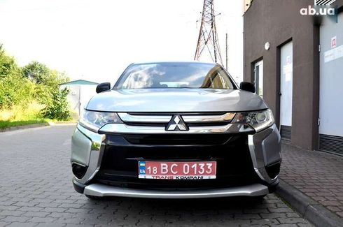 Mitsubishi Outlander 2016 - фото 4