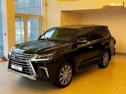 Lexus LX 2017 - фото 4