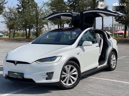 Tesla Model X 2017 - фото 7