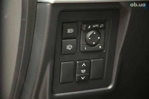 Toyota Land Cruiser Prado 2022 - фото 26