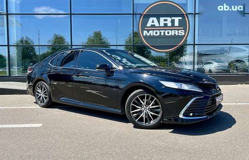 Toyota Camry 2023 - фото 3