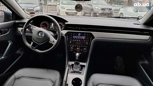 Volkswagen Passat 2021 - фото 19