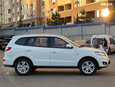 Hyundai Santa Fe 2011 белый - фото 7