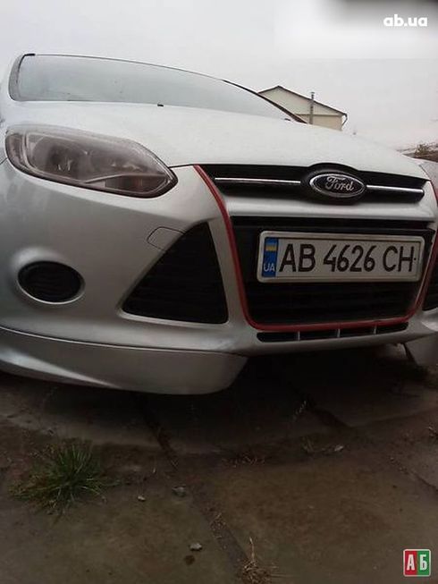 Ford Focus 2015 серебристый - фото 2