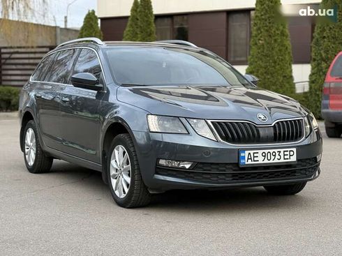 Skoda Octavia 2018 - фото 13