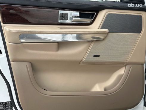 Land Rover Range Rover Sport 2010 белый - фото 11