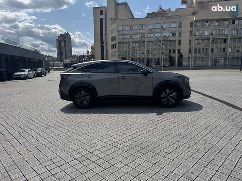 Nissan Ariya 2022 - фото 8