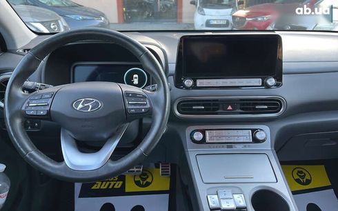 Hyundai Kona Electric 2021 - фото 21