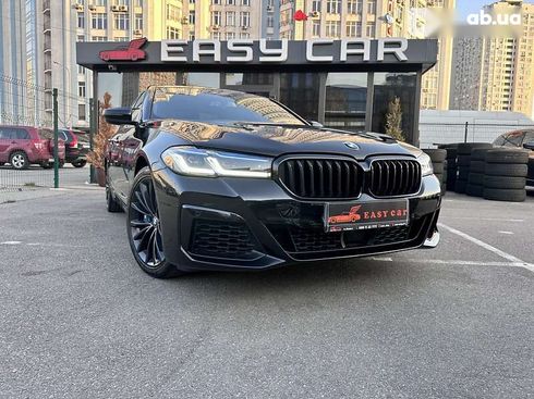 BMW 5 серия 2021 - фото 18