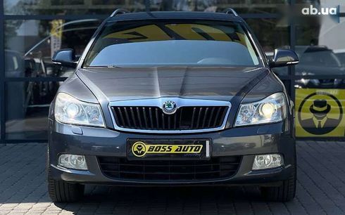 Skoda Octavia 2010 - фото 2