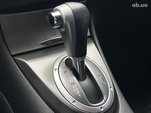 Honda Civic 2010 красный - фото 25