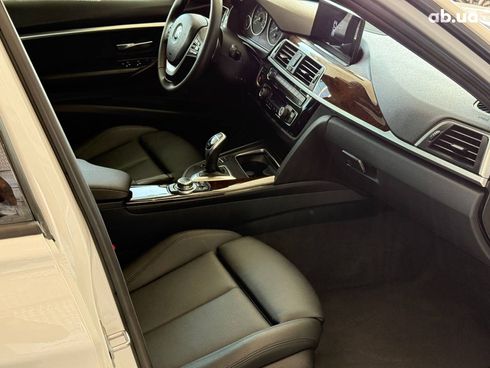 BMW 3 серия 2016 белый - фото 14