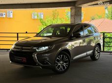 Купити Mitsubishi Outlander 2017 бу в Києві - купити на Автобазарі