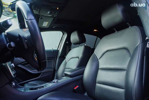 Mercedes-Benz GLA-Класс 2018 - фото 15