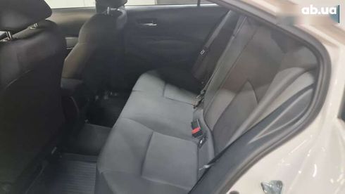 Toyota Corolla 2021 - фото 7