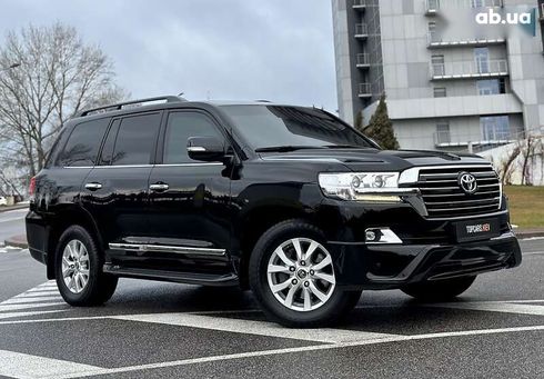 Toyota Land Cruiser 2017 - фото 19