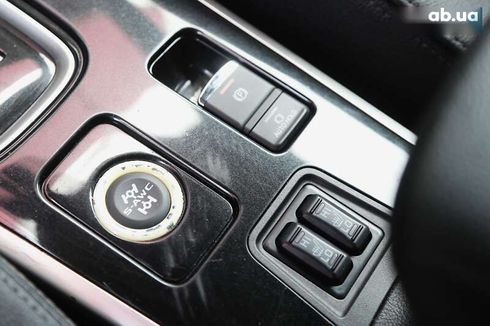 Mitsubishi Outlander 2017 - фото 23