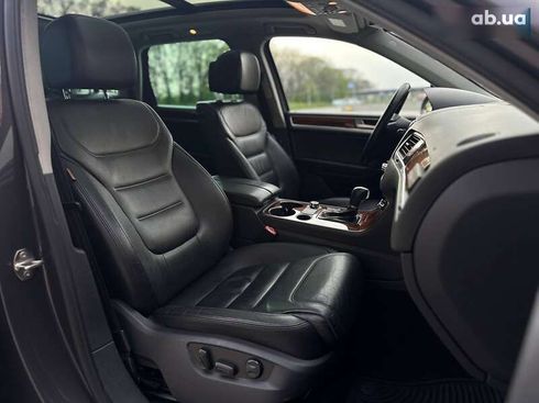 Volkswagen Touareg 2011 - фото 13