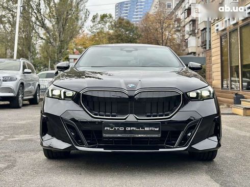 BMW 5 серия 2024 - фото 4